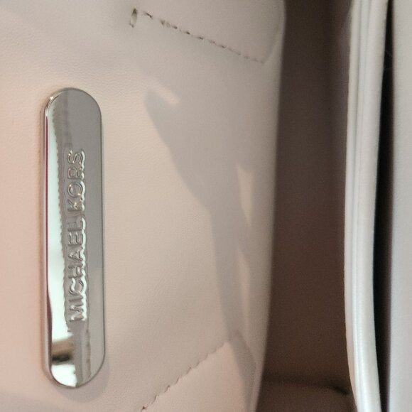 Michael Kors - White Crossbody - Picture 6 of 10
